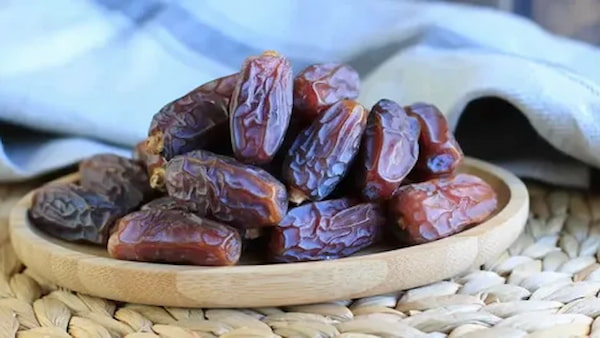 تصویر 1 از قیمت خرید خرمای مضافتی درجه یک عمده به صرفه و ارزان